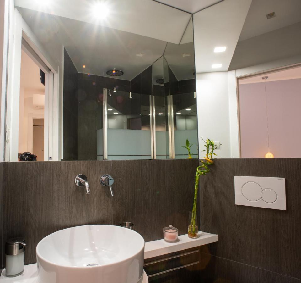 Bamboo Milano Sinatra Hotel Exterior photo